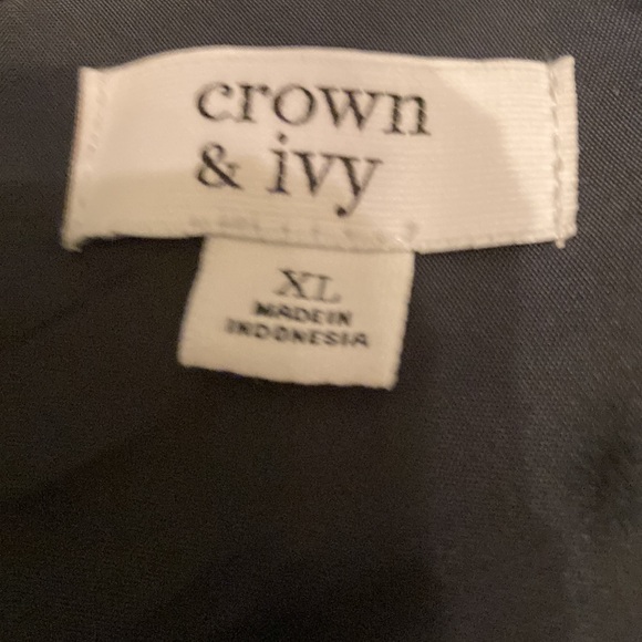 Women's Black and White Checkered caped Jacket - Picture 13 of 14